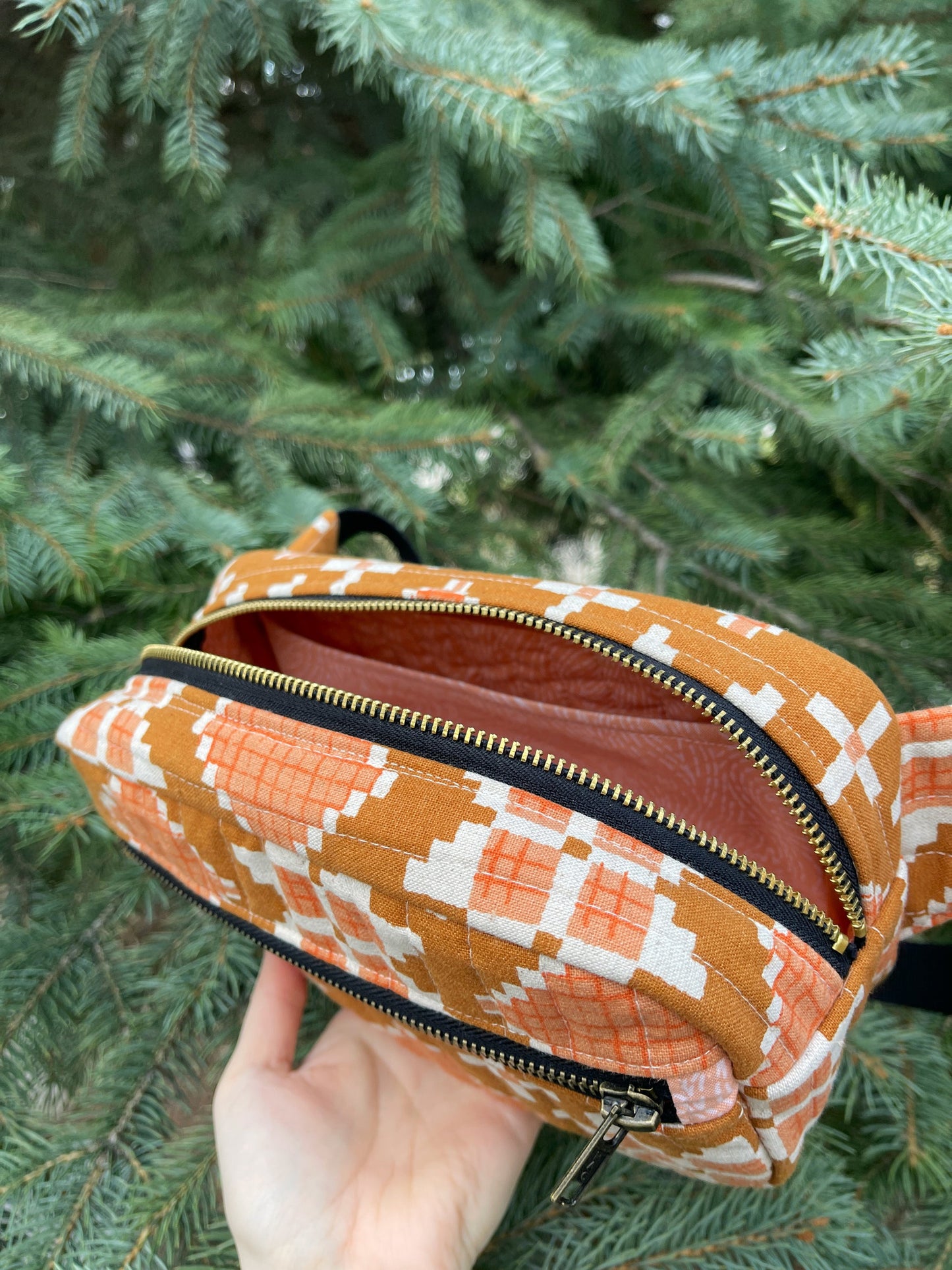 Emerson Crossbody