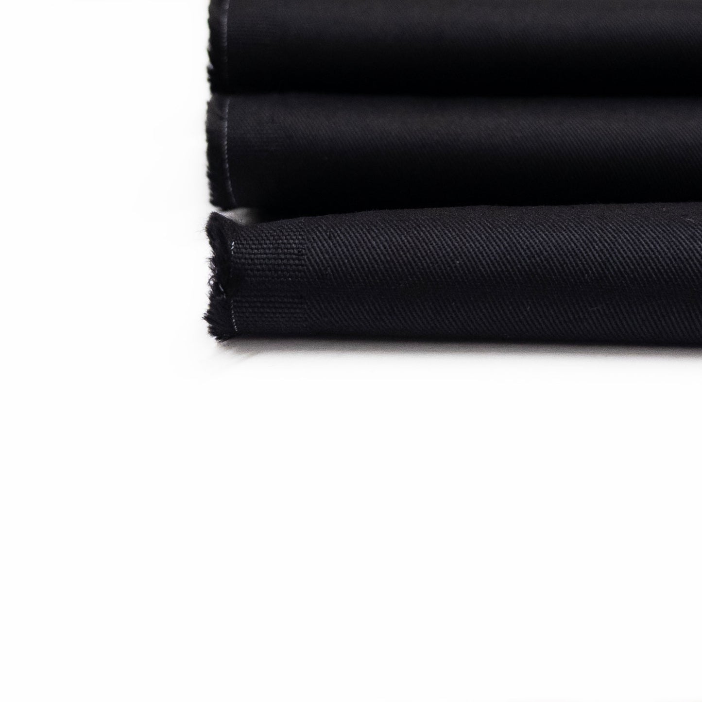 Medium Twill in Black