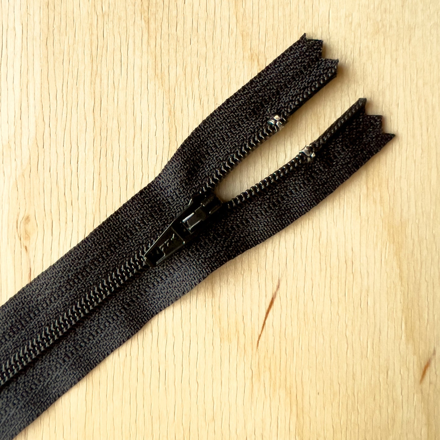 22" Coil Zipper