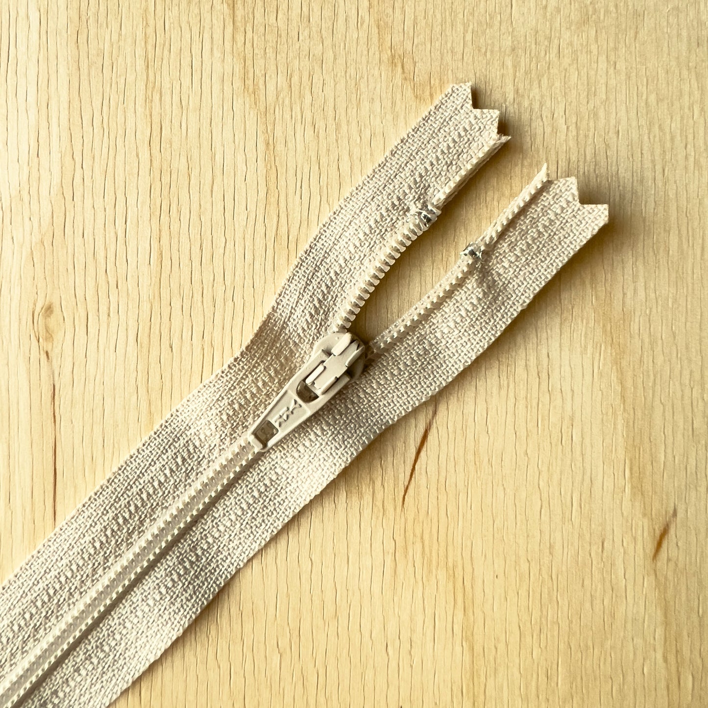 14" Coil Zipper