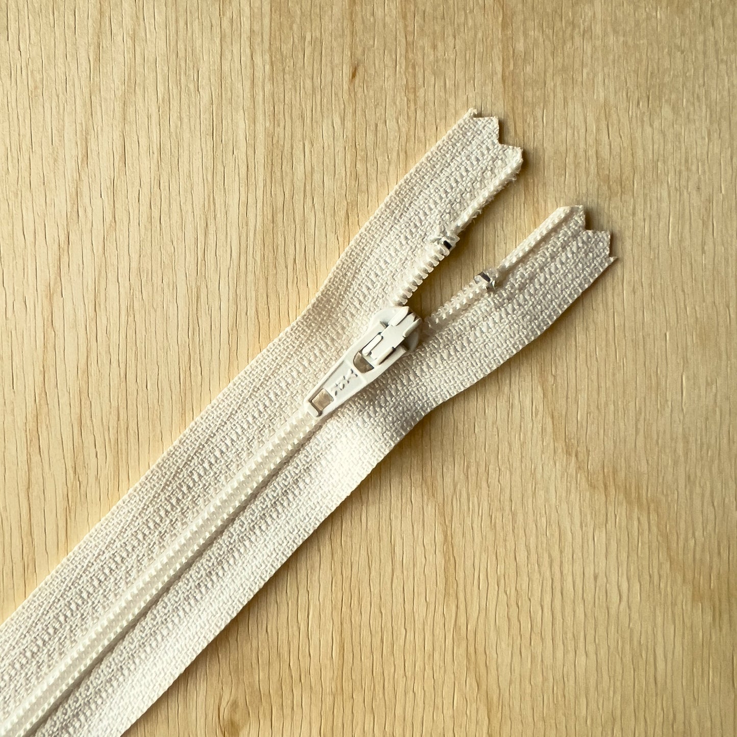 14" Coil Zipper