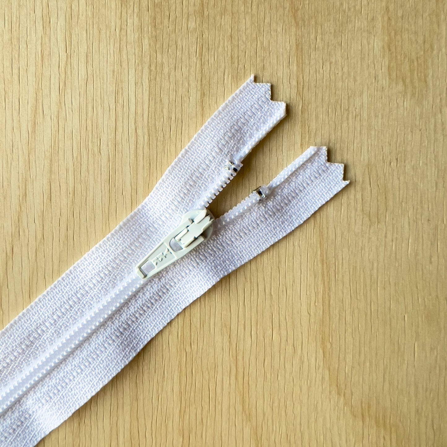 22" Coil Zipper