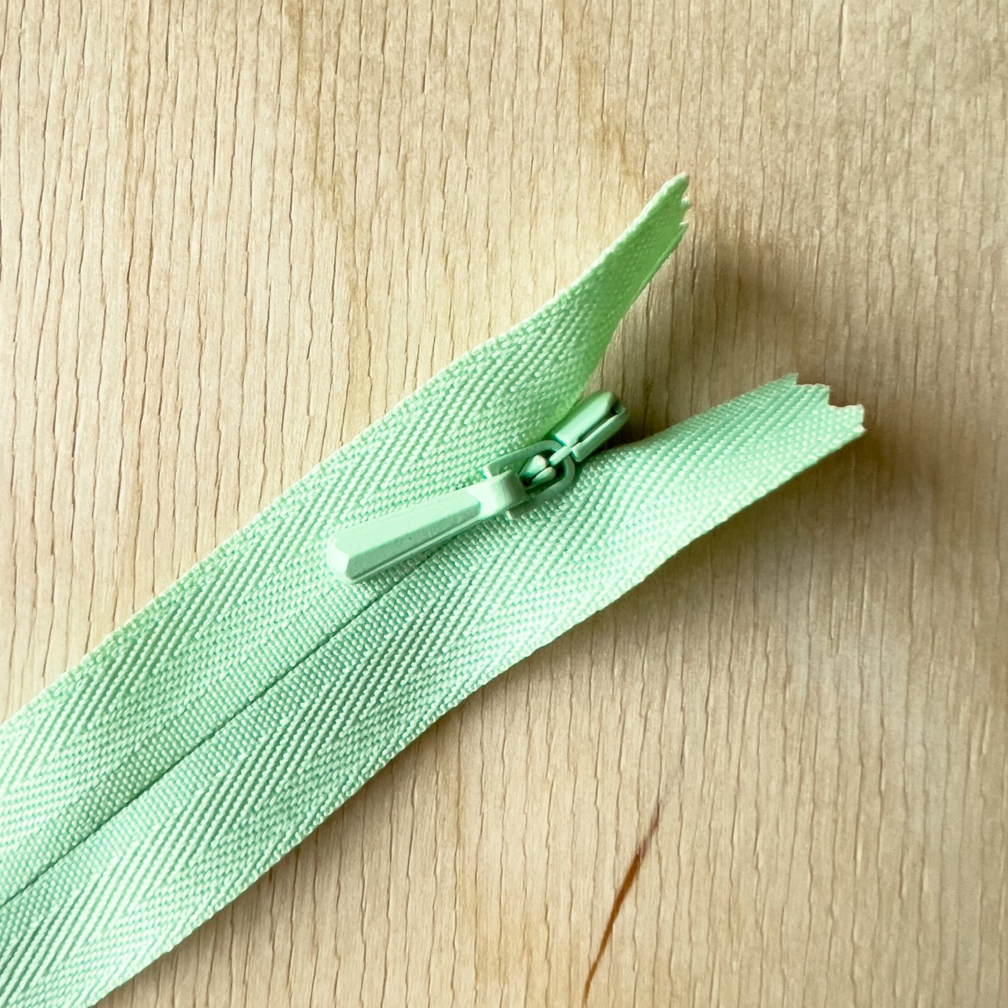 18" Invisible Zipper