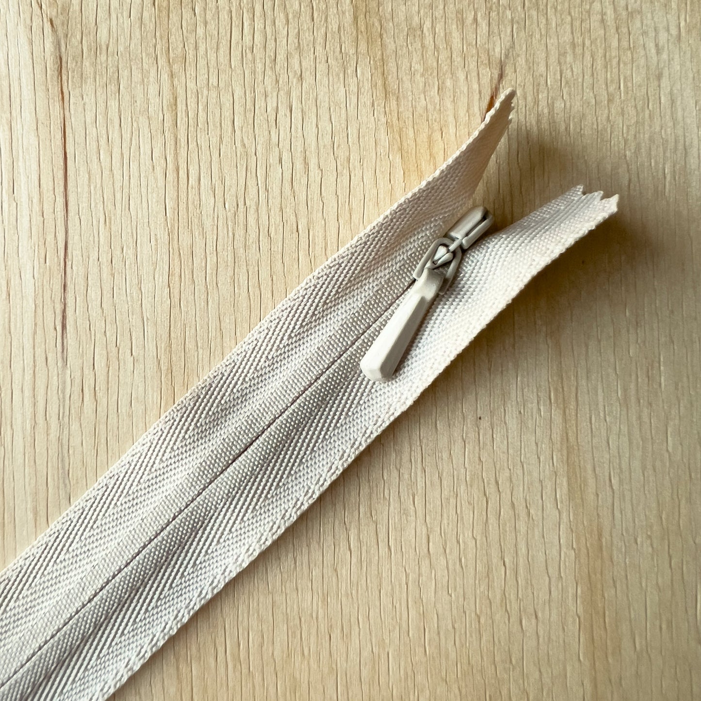 18" Invisible Zipper