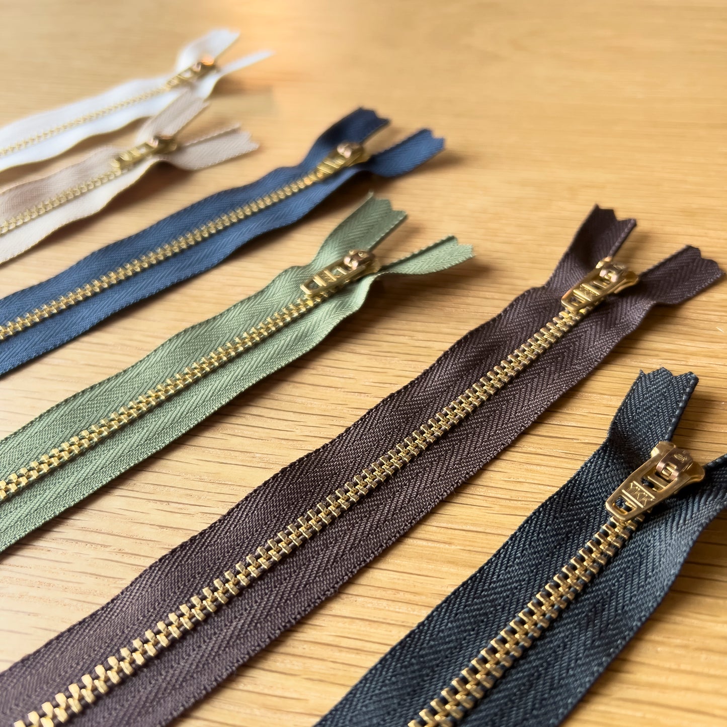 7" Jeans Zipper