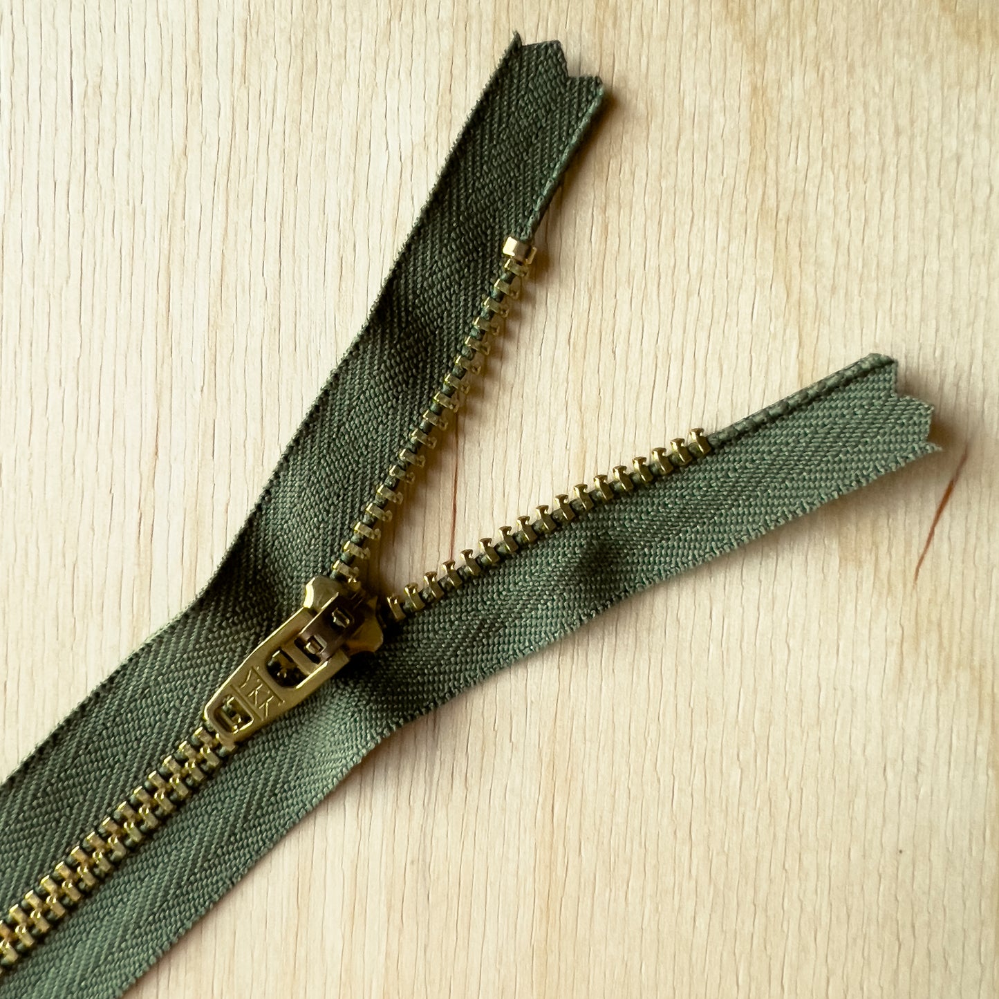 7" Jeans Zipper