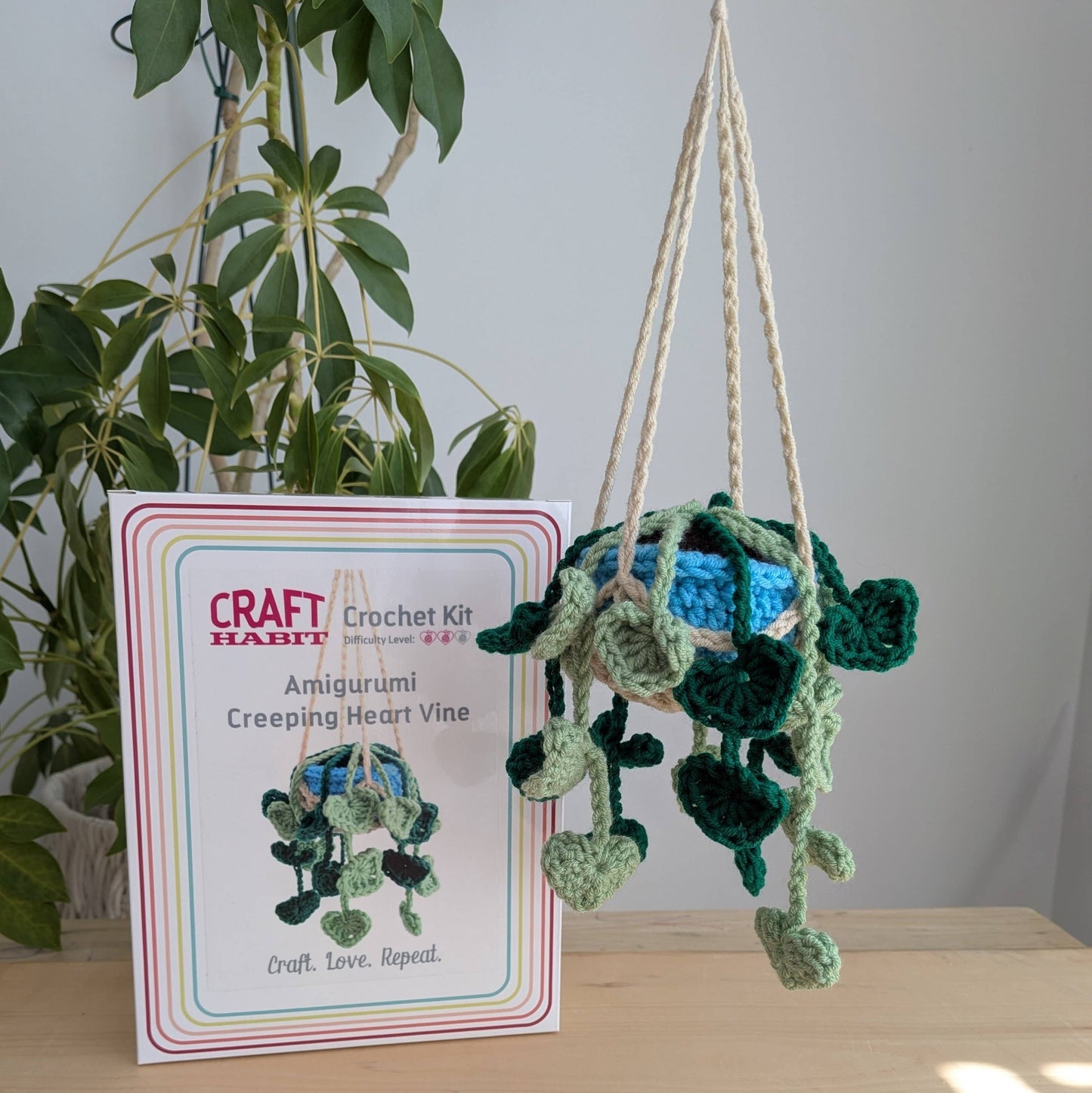 Amigurumi Creeping Heart Vine Crochet Kit 