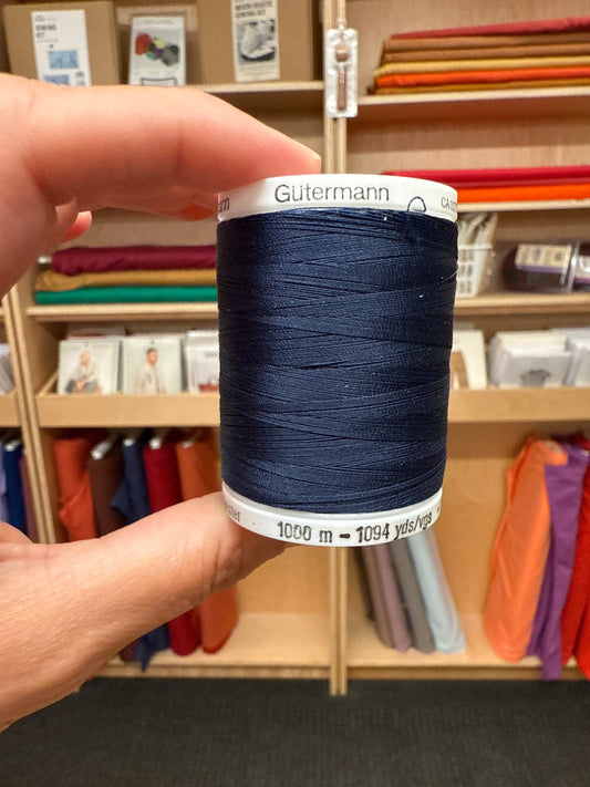 Gutermann Sew-All Thread in Navy #272 - 1094 yards