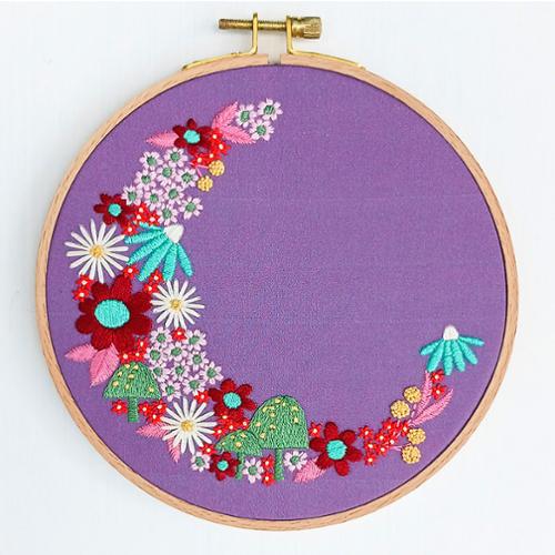 Embroidery Kit: 6" Flora Luna