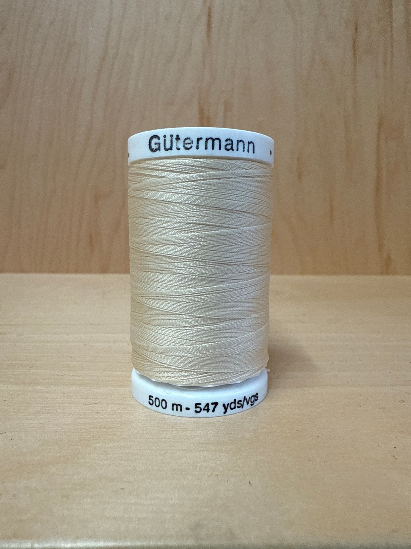 Gutermann Sew-All Thread in Ivory #800 - 547 yards