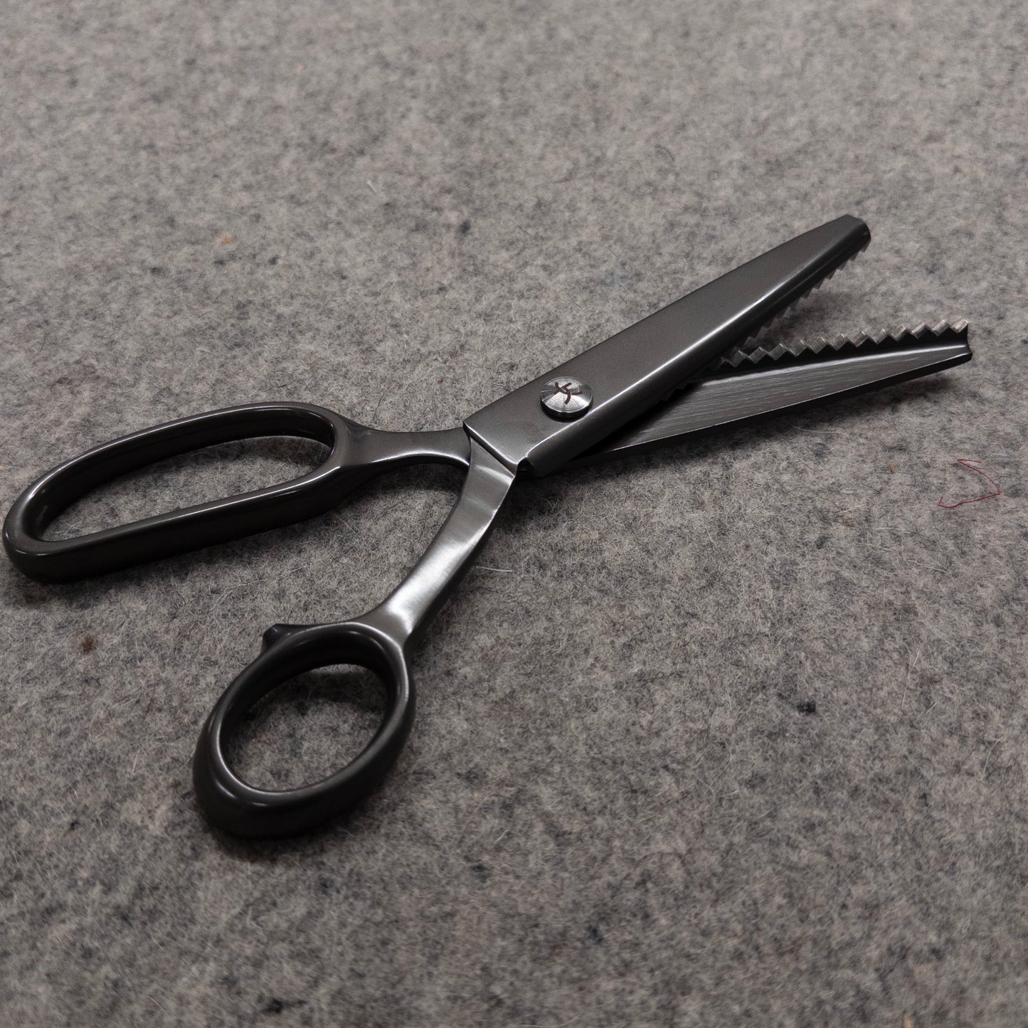 Pinking Shears by Kearing