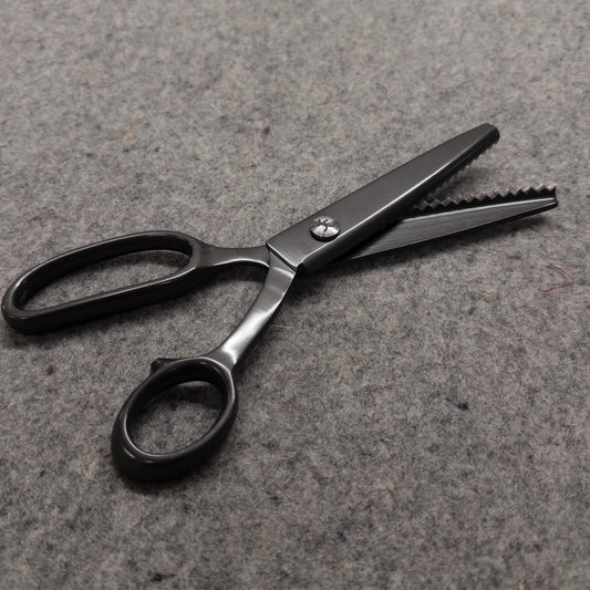 Pinking Shears by Kearing