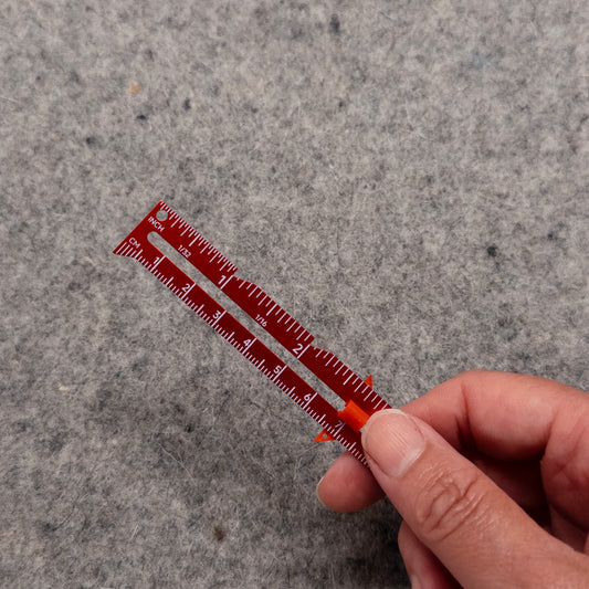 Sewing Gauge in Red