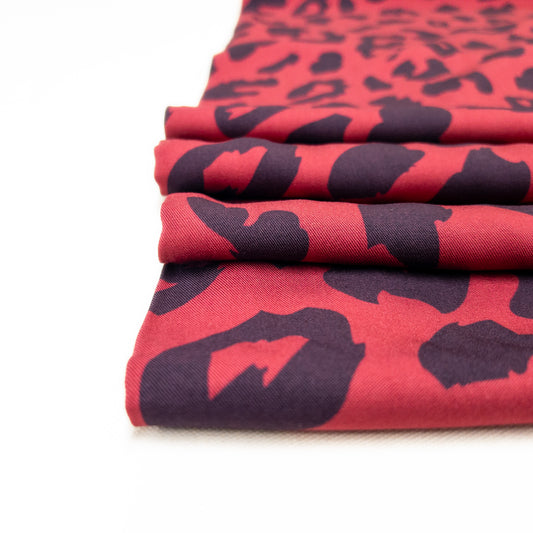 Urban Leo Viscose Twill in Fuchsia