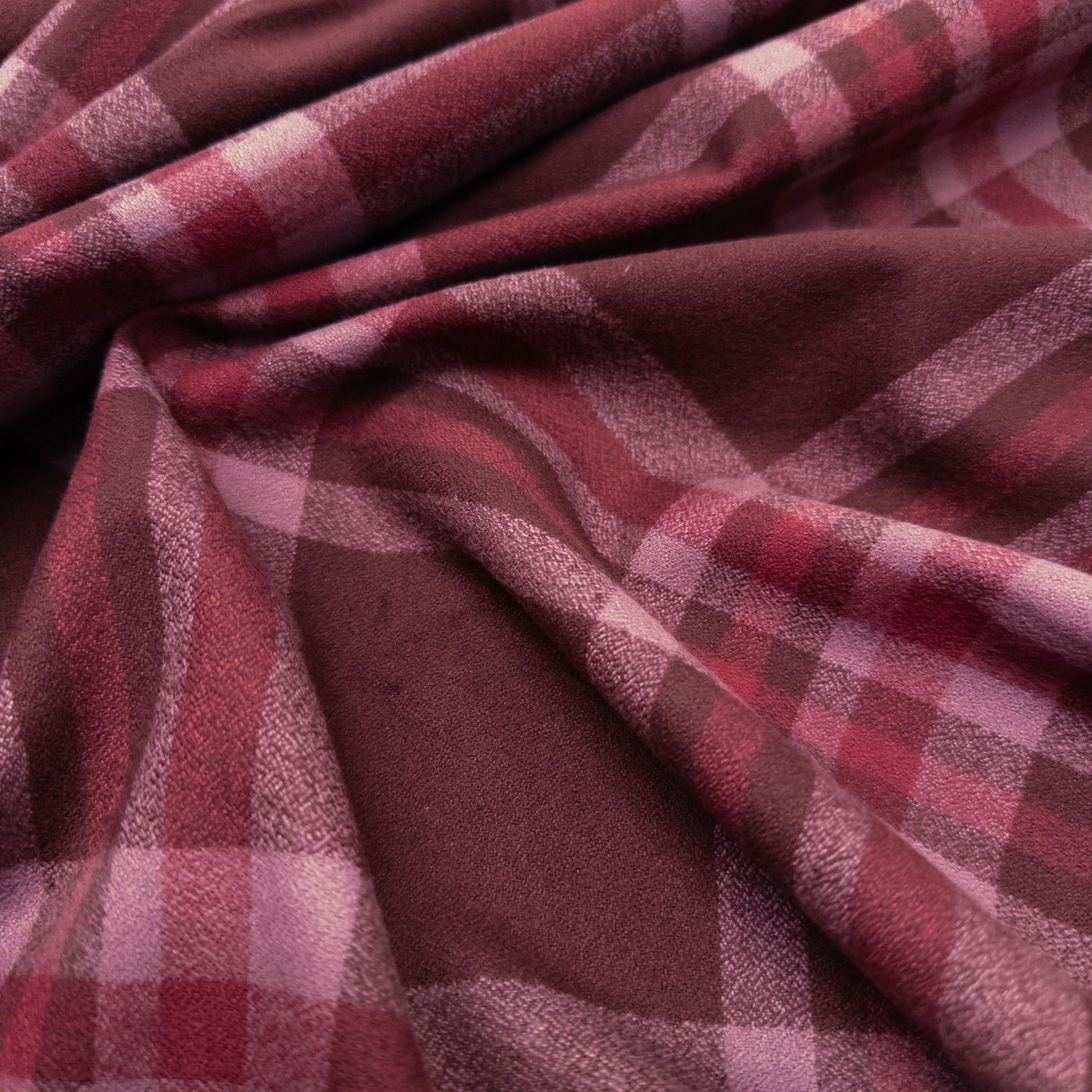 Mammoth Flannel in Aubergine