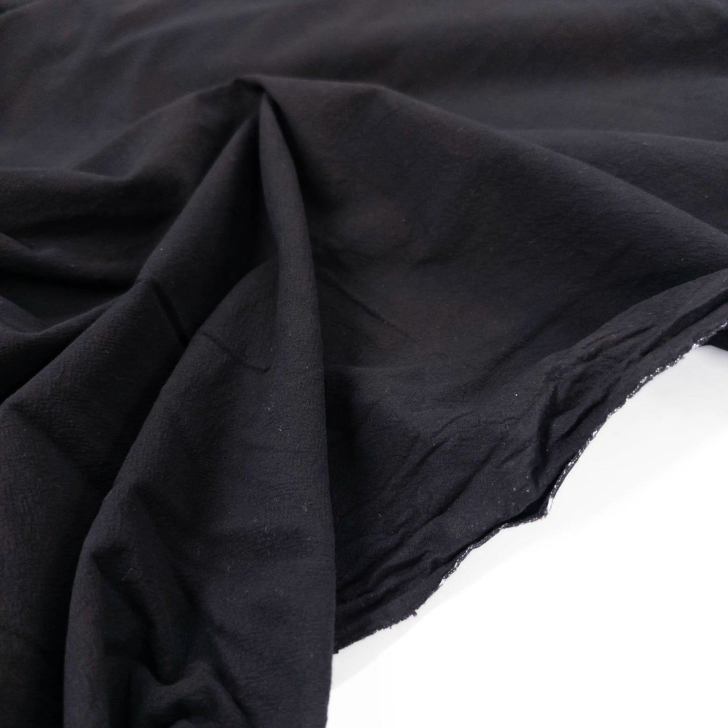 Crumple Cotton in Black