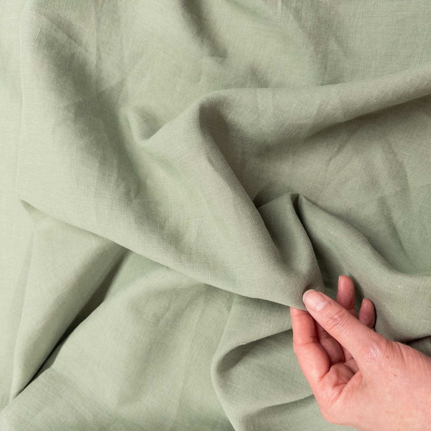 5oz. Linen in Eucalyptus