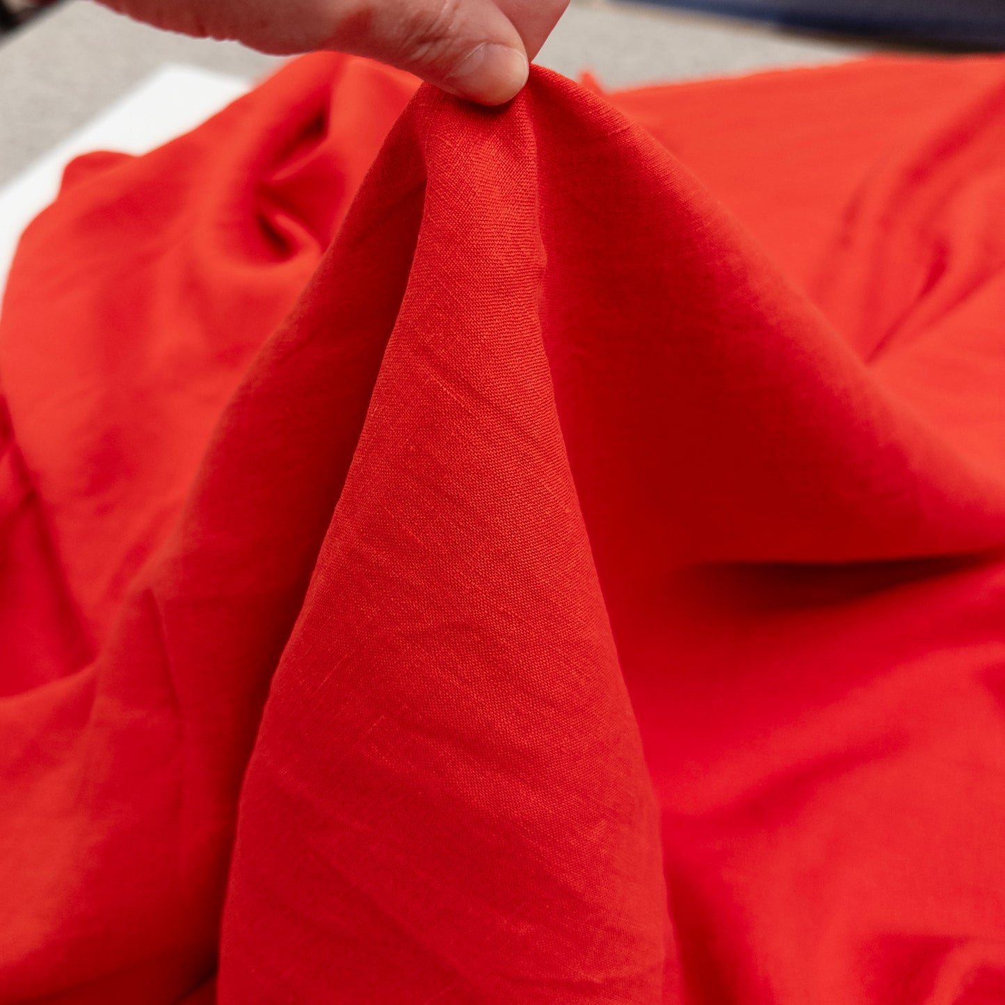 5oz. Linen in Red