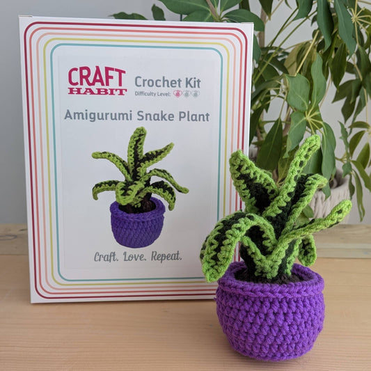 Amigurumi Snake Plant Crochet Kit
