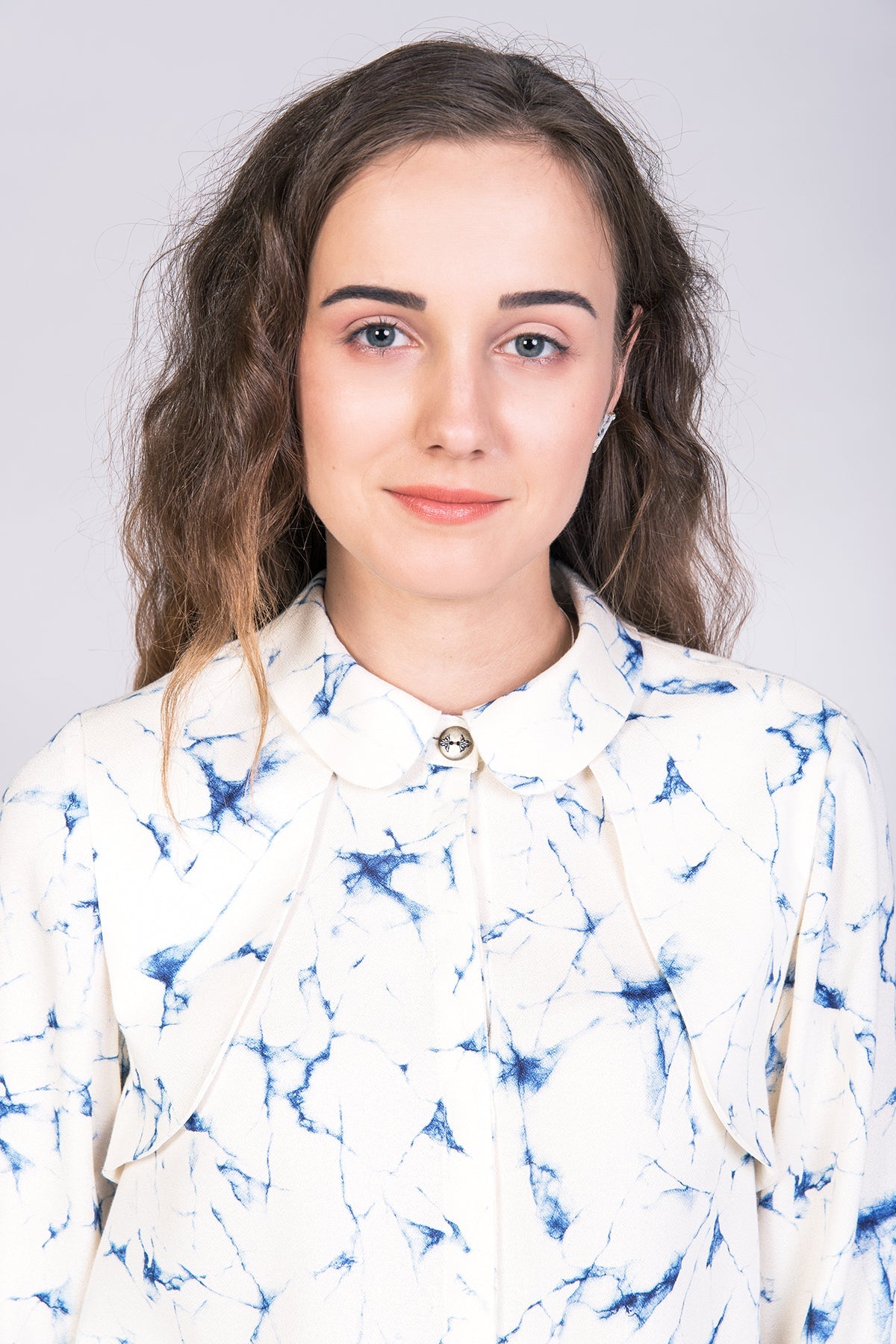 Rounded collar blouse sewing pattern