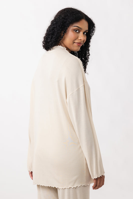 OLO funnel neck & V-neck tee