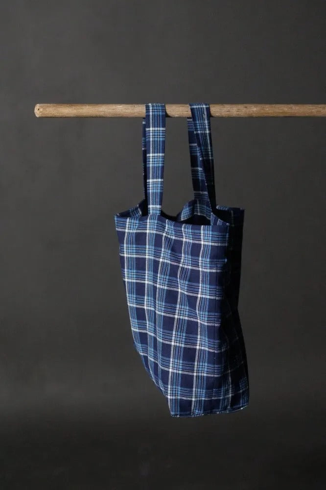 STURDY TOTE Bag *less than 1m
