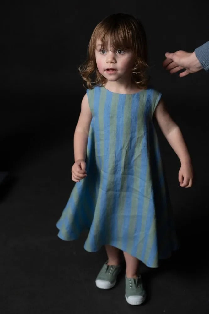 TRAPEZETTE Child's Dress 3-8