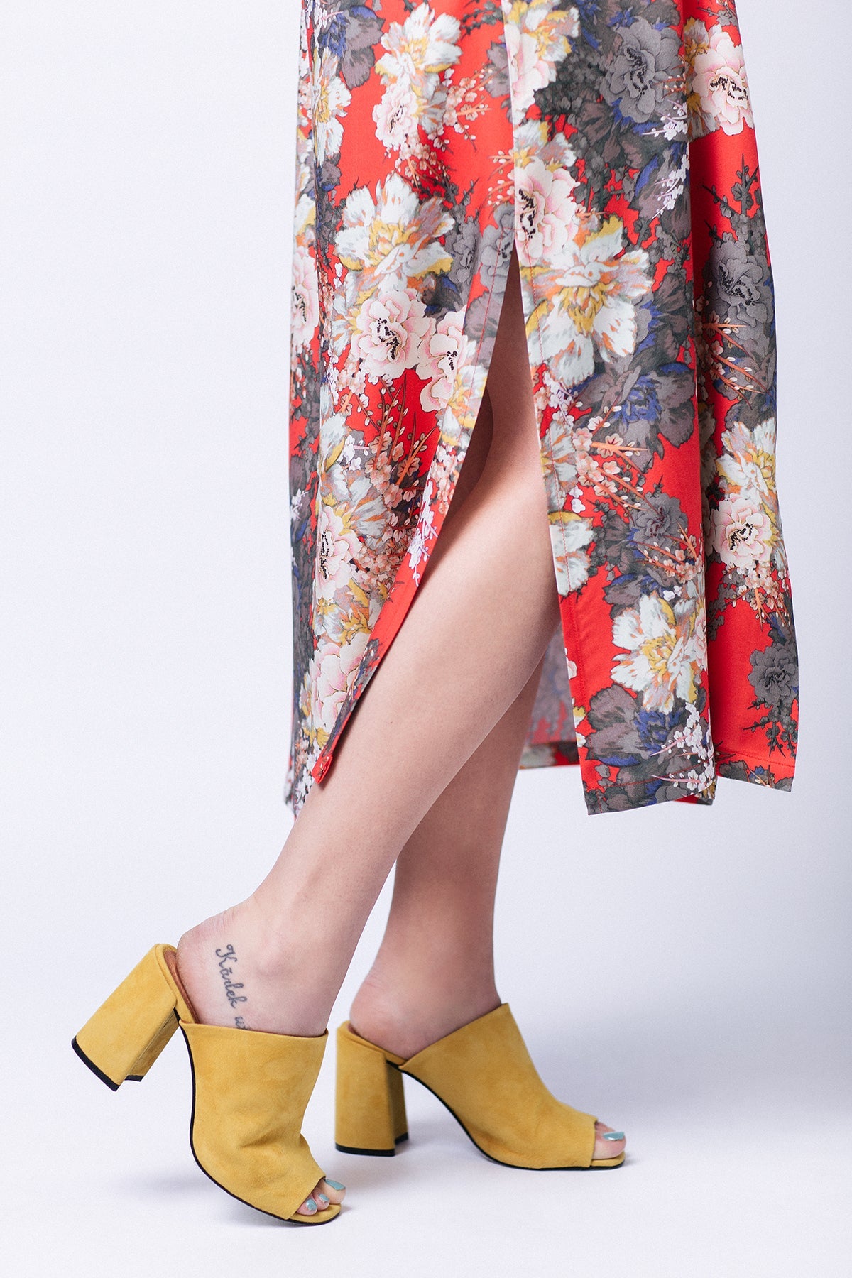 Dress with deep side vents sewing pattern