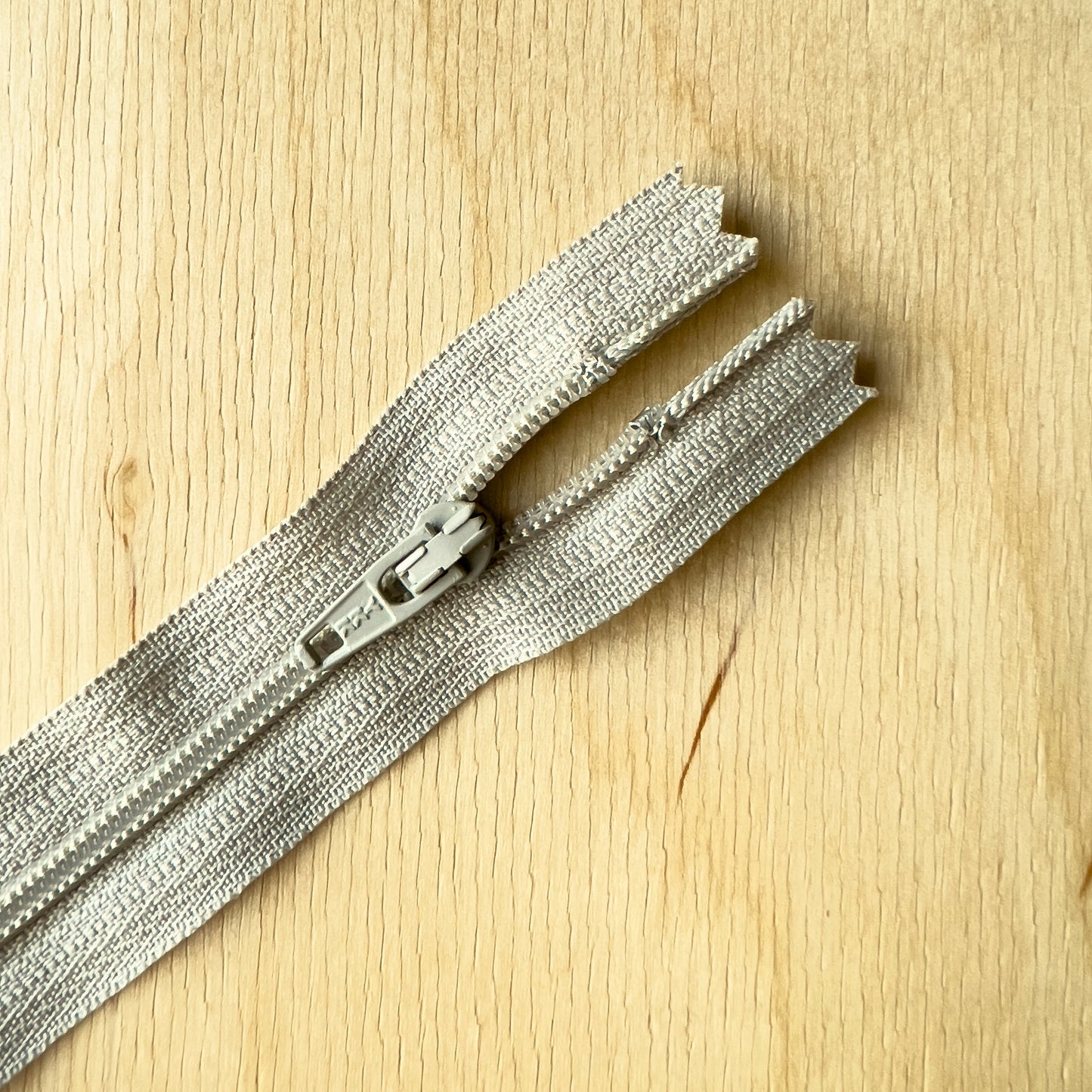 14" Coil Zipper