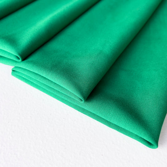 Arietta Ponte De Roma Solid in Emerald