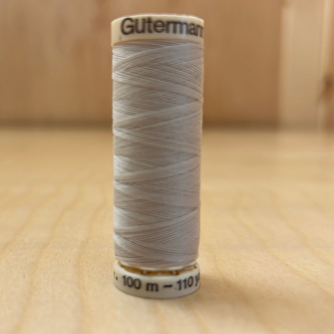 Gutermann Sew-All Thread in Ivory #800 - 110 yards