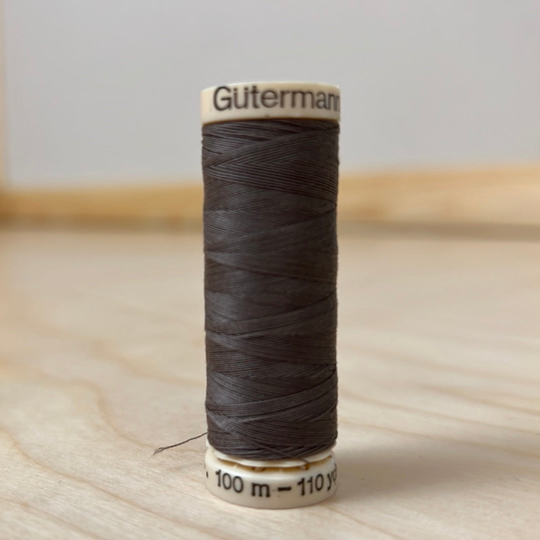 Gutermann Sew-All Thread in Gaberdine #525 - 110 yards