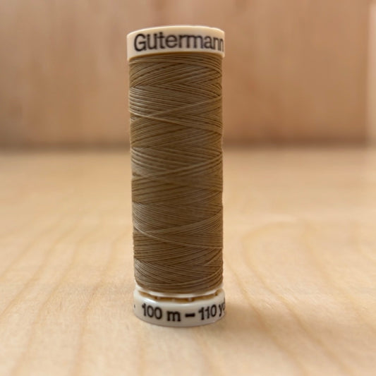 Gutermann Sew-All Thread in Burlywood #825 - 110 yards