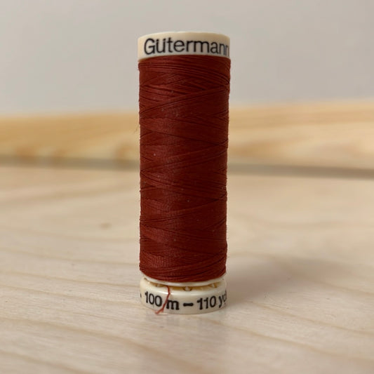 Gutermann Sew-All Thread in Rust #570 - 110 yards